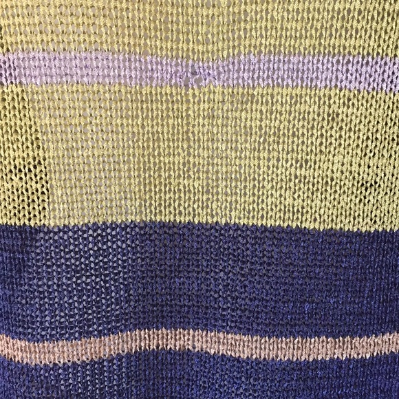 Summer Top - Picture 3 of 4